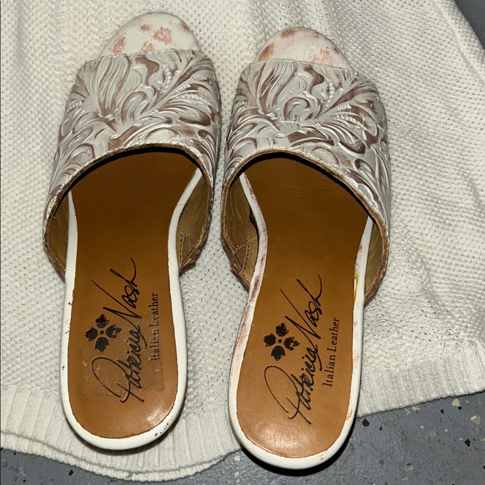 Patricia Nash champagne Mules size 8.5 NWOT - Picture 3 of 10